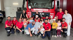 Escola B&aacute;sica e Jardim de Inf&acirc;ncia de Castelo Branco visita os Bombeiros Volunt&aacute;rios do Faial