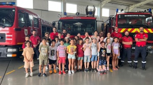 Bombeiros do Faial recebem crian&ccedil;as das Oficinas de Ver&atilde;o da C&acirc;mara Municipal